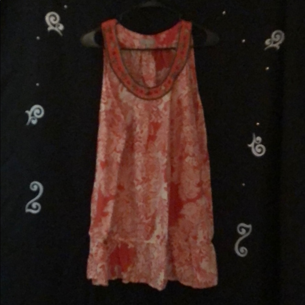 Sleeveless blouse